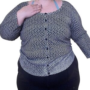 Maurices Wmns Plus Size Black & White Button Up 3/4 Sleeve Chevron Cardigan Sz2x